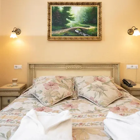 Status Hotel-2